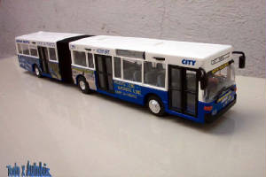 Bus urbano. Modelo de Mario Rosas